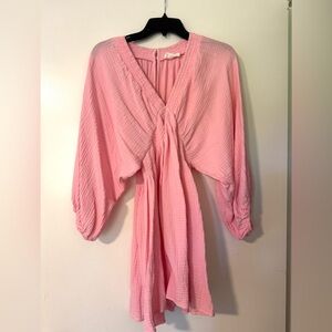 Chic crinkle cotton V-neck dress